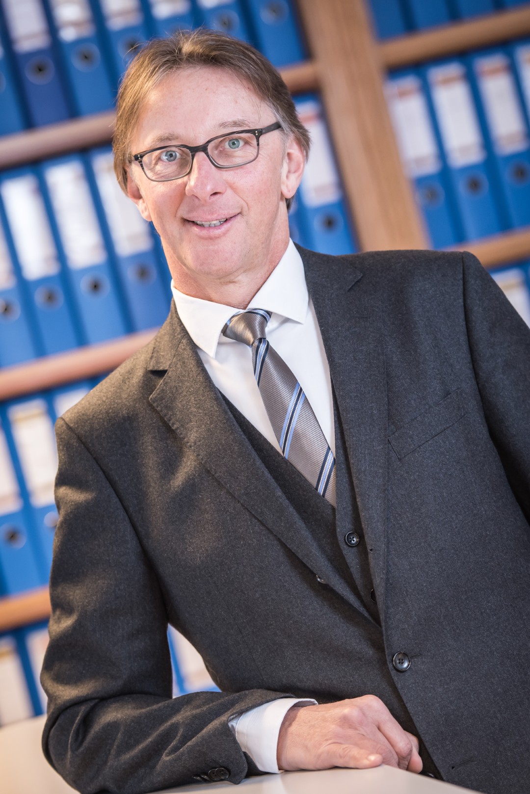 Portrait des Geschäftsführers Erich Steinecker der TU-Partner Steinecker