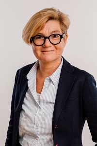 Portrait der Mitarbeiterin Birgit Cserny der TU-Partner KPS