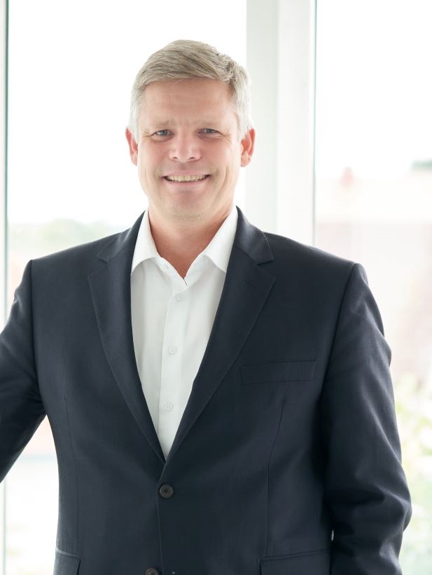 Portrait des Geschäftsführers Klaus Kojnek der TU-Partner Oberwart