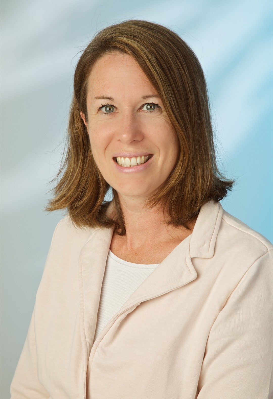 Portrait der Mitarbeiterin Elisabeth Schödl der TREUHAND-UNION Baden