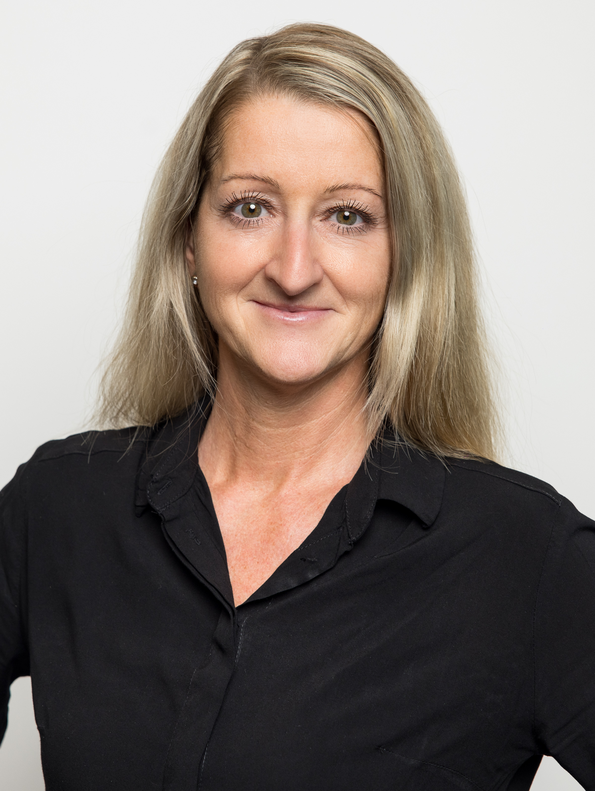 Portrait des Mitarbeiters Helga Sommerauer der TREUHAND-UNION Salzburg