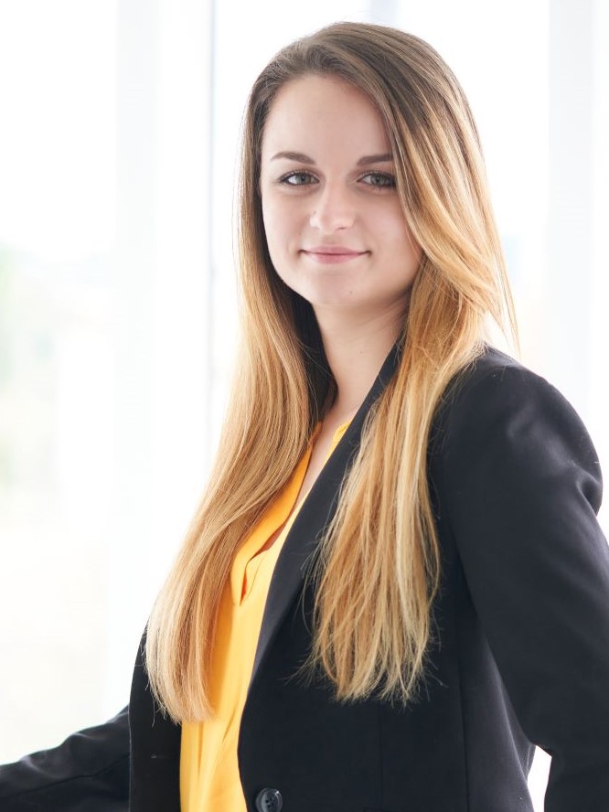 Portrait des Mitarbeiters Rebecca Adelmann der TU-Partner Oberwart