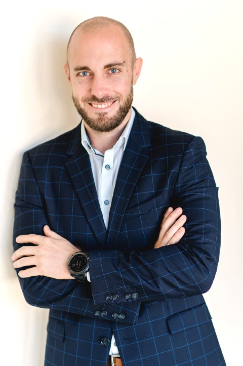 Portrait des Geschäftsführers Ralph SCHÄFER der TREUHAND-UNION OÖ