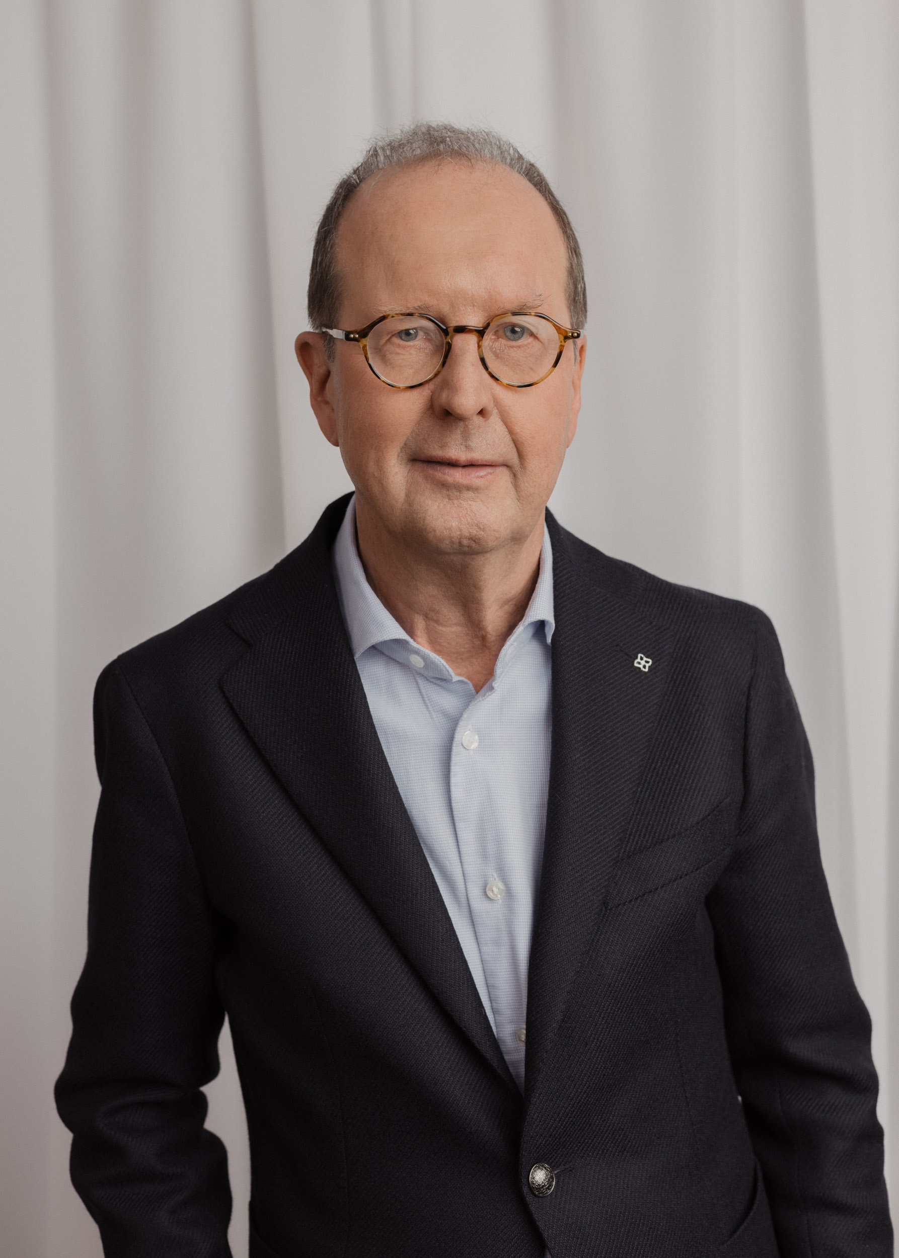 Portrait des Geschäftsführers Wolfgang REITSCHULER der TREUHAND-UNION Innsbruck
