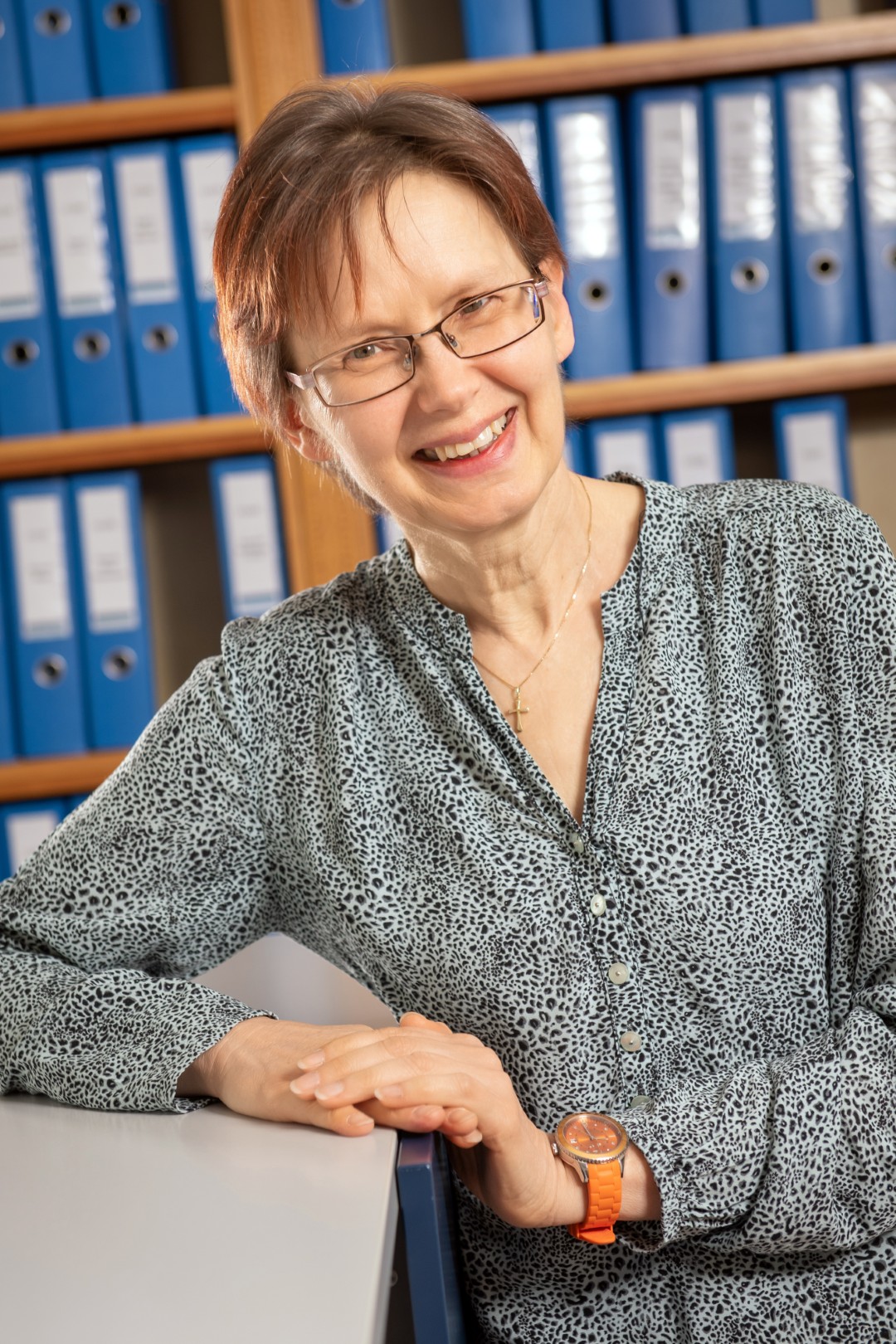 Portrait der Mitarbeiterin Edith Starchl der TU-Partner Steinecker