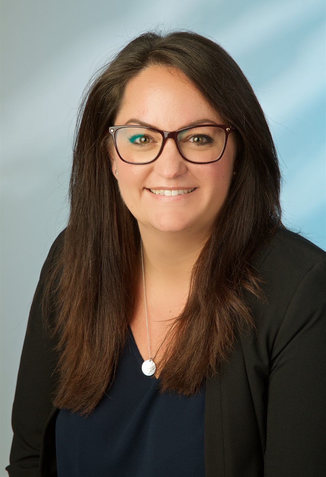 Portrait der Mitarbeiterin Daniela Skrianz der TREUHAND-UNION Baden