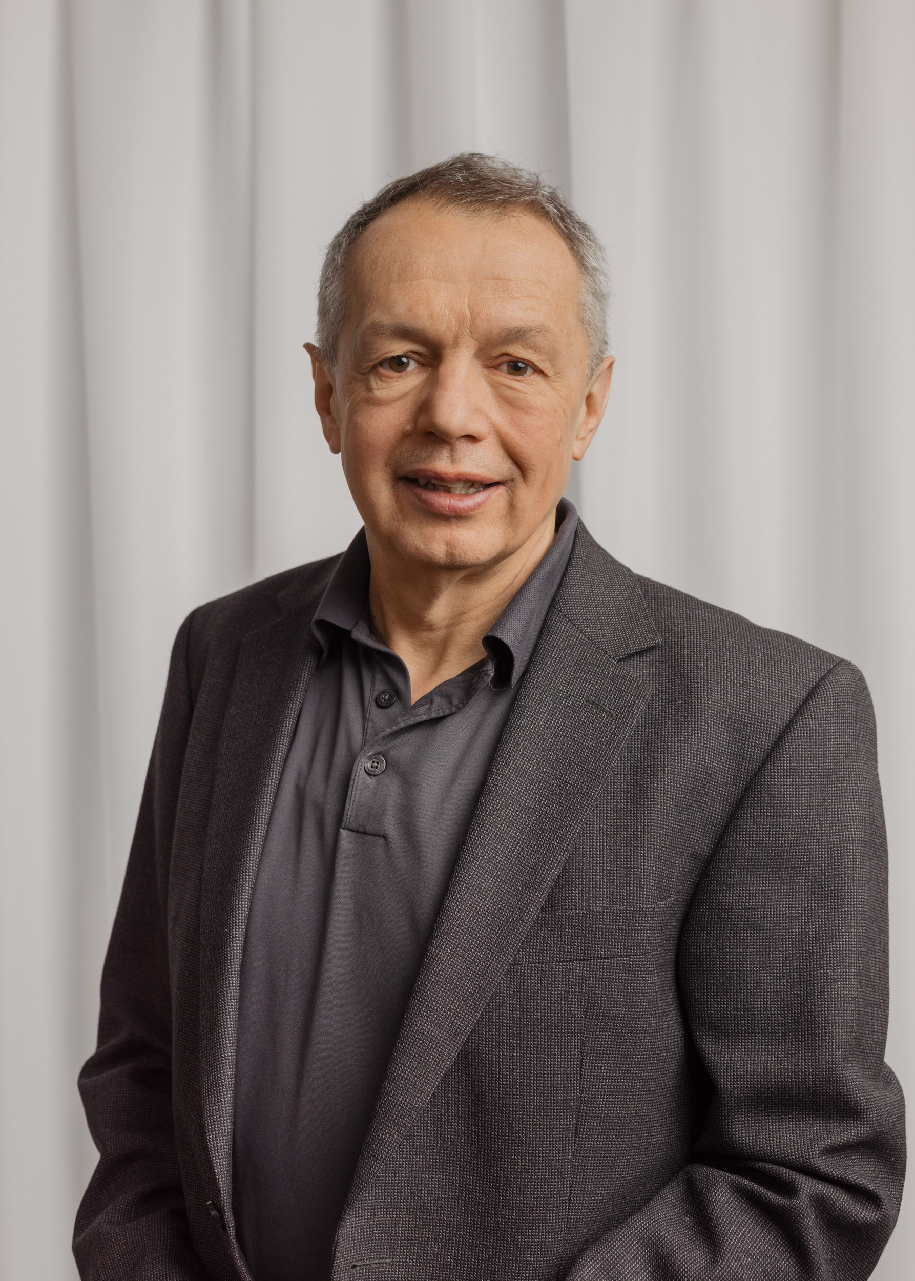 Portrait des Mitarbeiters Luis Pircher der TREUHAND-UNION Innsbruck