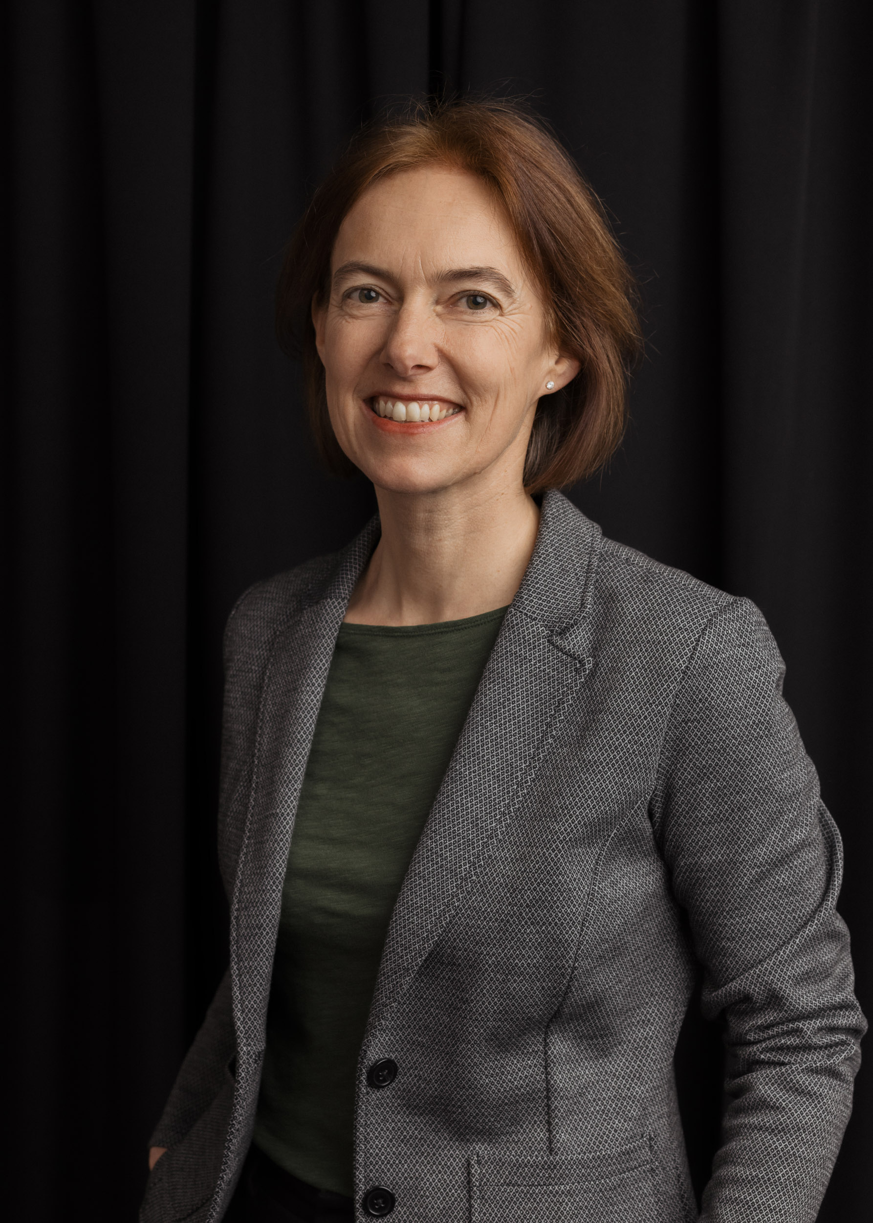 Portrait der Mitarbeiterin Elisabeth Pummerer der TREUHAND-UNION Innsbruck