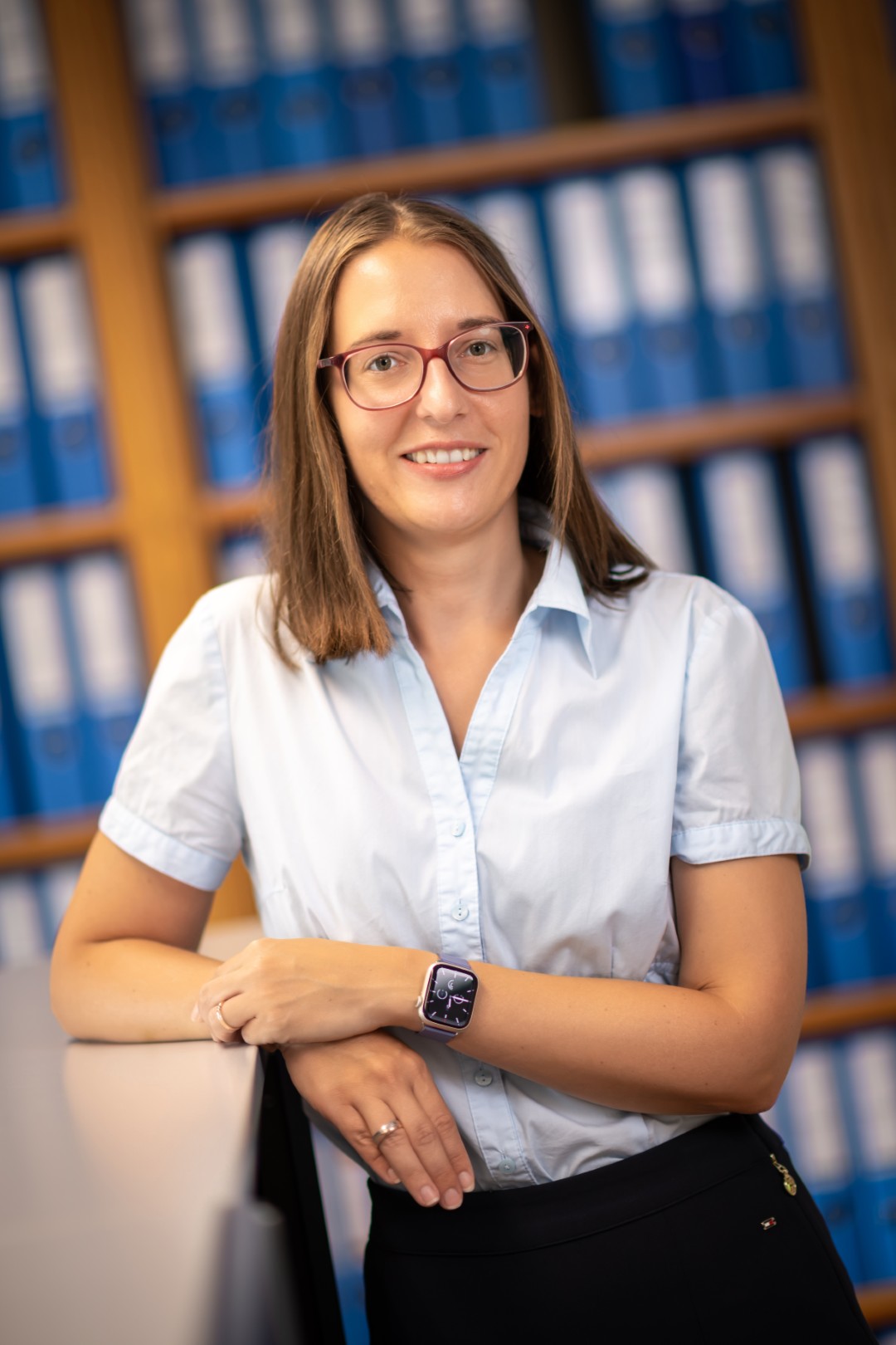 Portrait der Mitarbeiterin Sandra Zitz der TU-Partner Steinecker