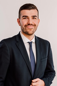 Portrait des Mitarbeiters Ivan Janjic der TU-Partner KPS