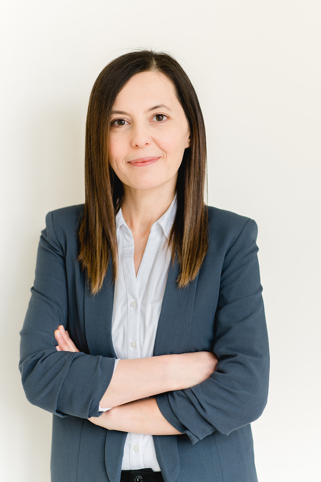 Portrait der Mitarbeiterin Dilek Kutlu der TREUHAND-UNION OÖ