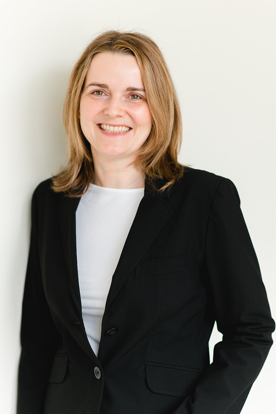 Portrait der Mitarbeiterin Lydia Kehrer der TREUHAND-UNION OÖ