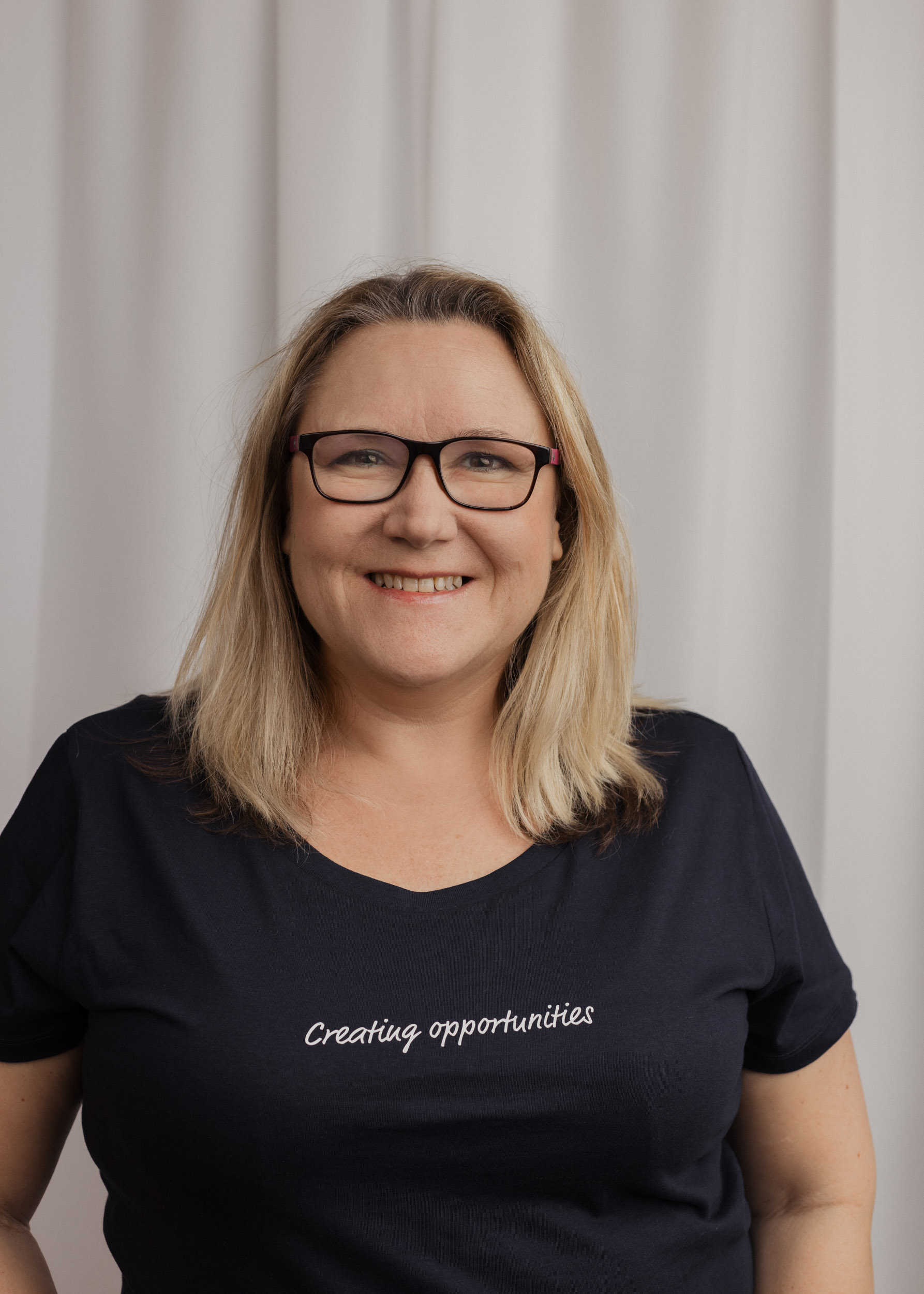 Portrait des Mitarbeiters Nathalie Duplech der TREUHAND-UNION Innsbruck