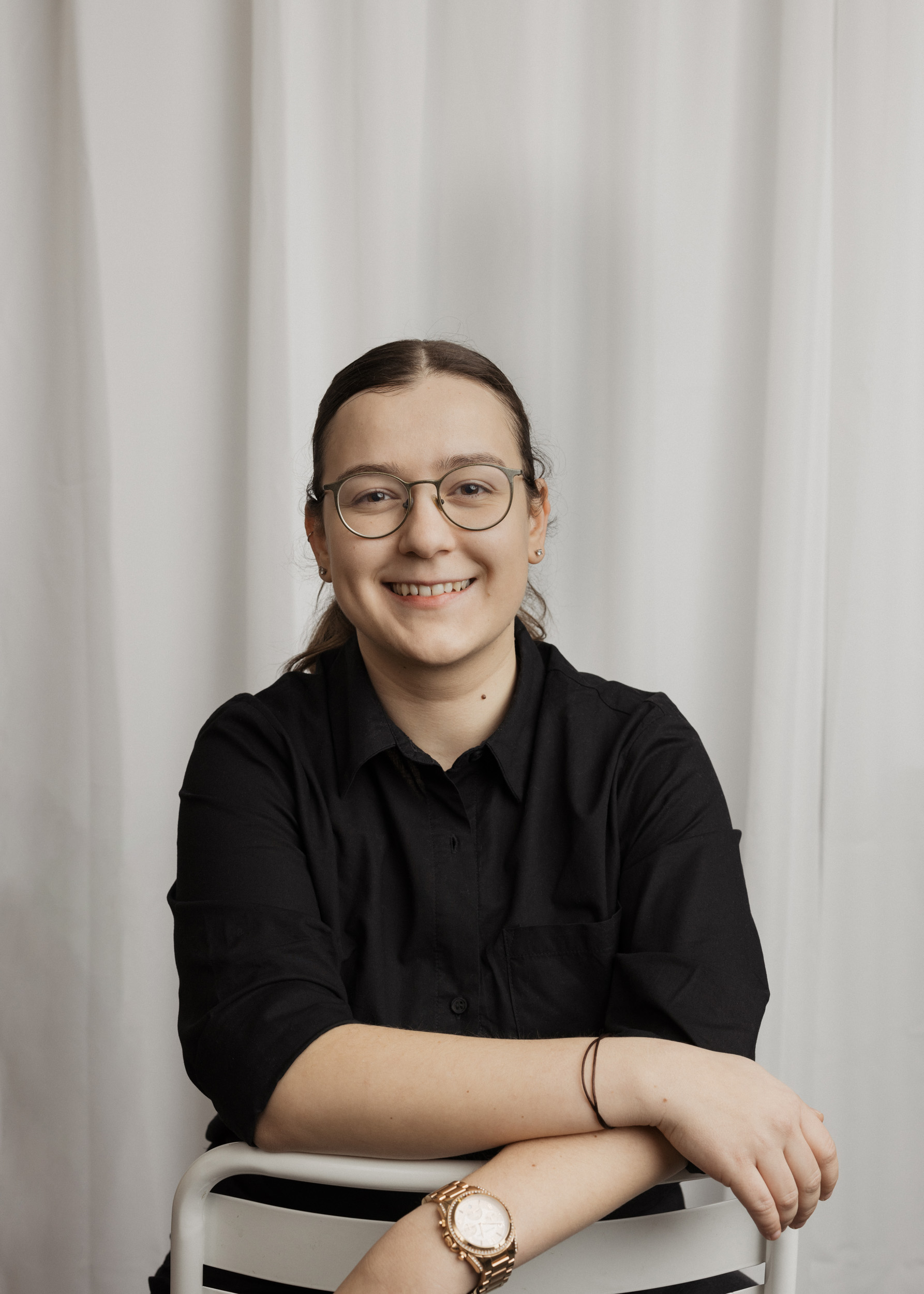 Portrait der Mitarbeiterin Jelena Obradovic der TREUHAND-UNION Innsbruck