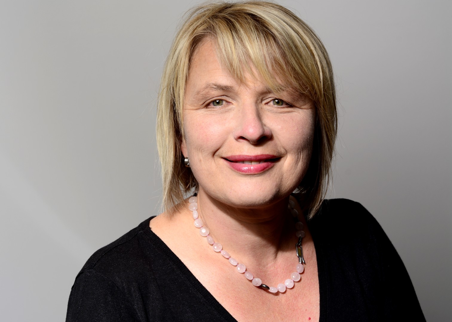 Portrait des Mitarbeiters Rita Mörtenschlag der TREUHAND-UNION Innsbruck