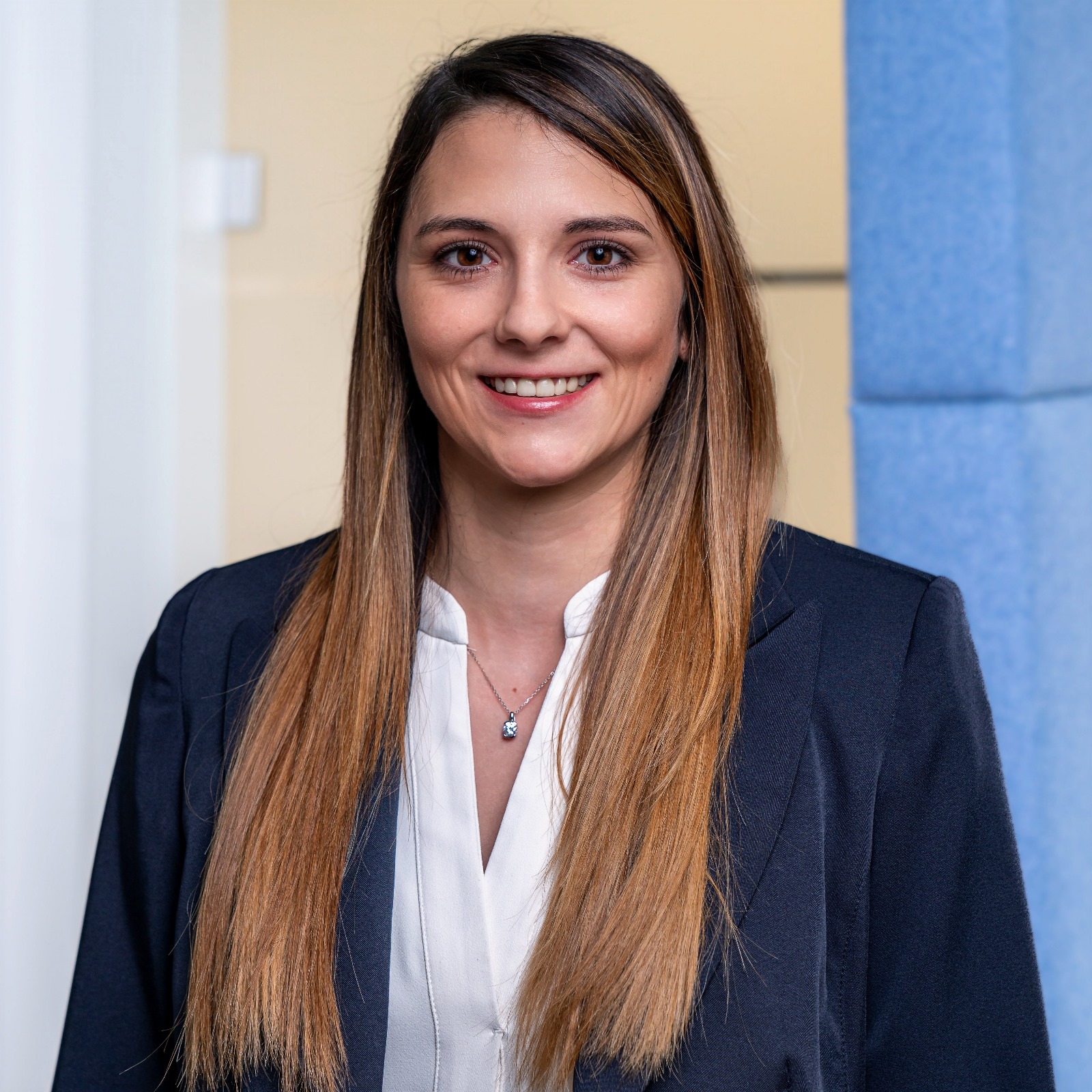 Portrait der Mitarbeiterin Julia Meister der TU-Partner Haydn