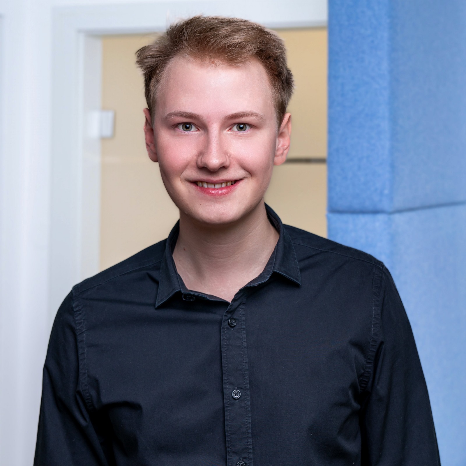 Portrait des Mitarbeiters Maximilian Prietl der TU-Partner Haydn