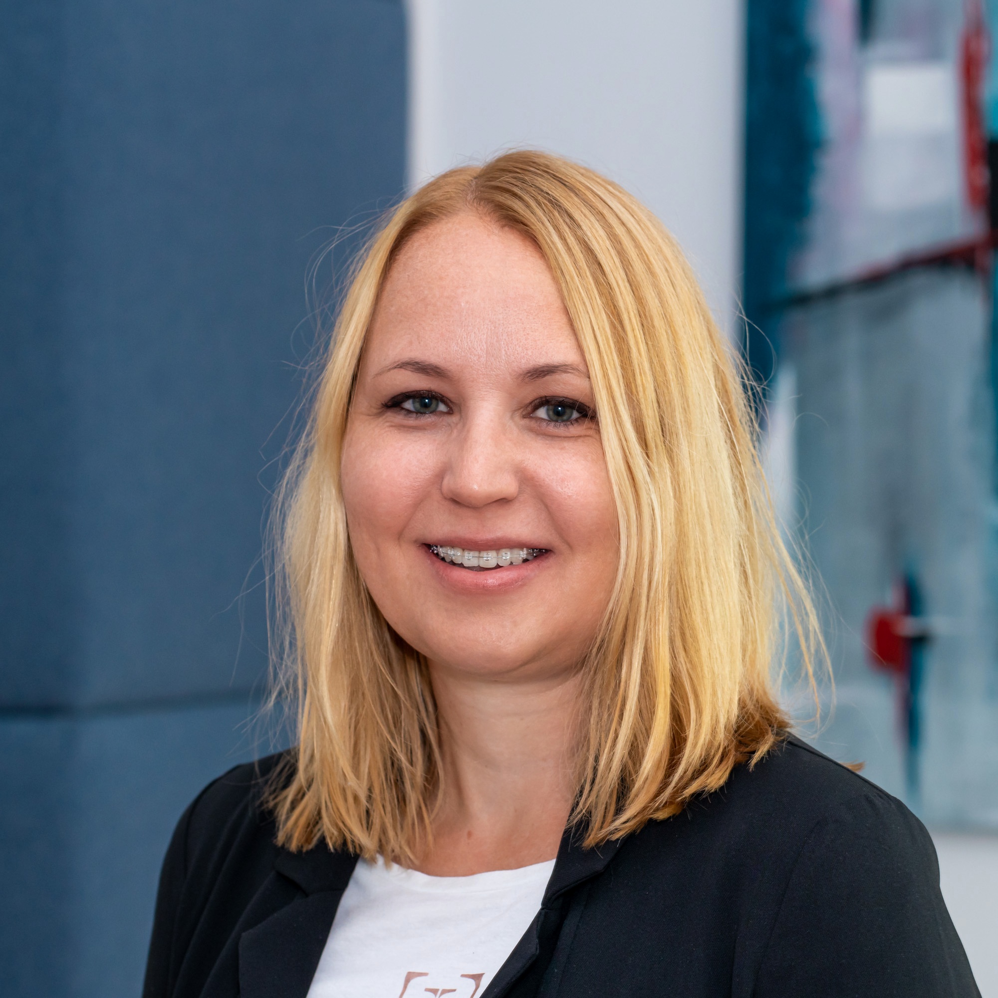 Portrait der Mitarbeiterin Martina Koch der TU-Partner Haydn