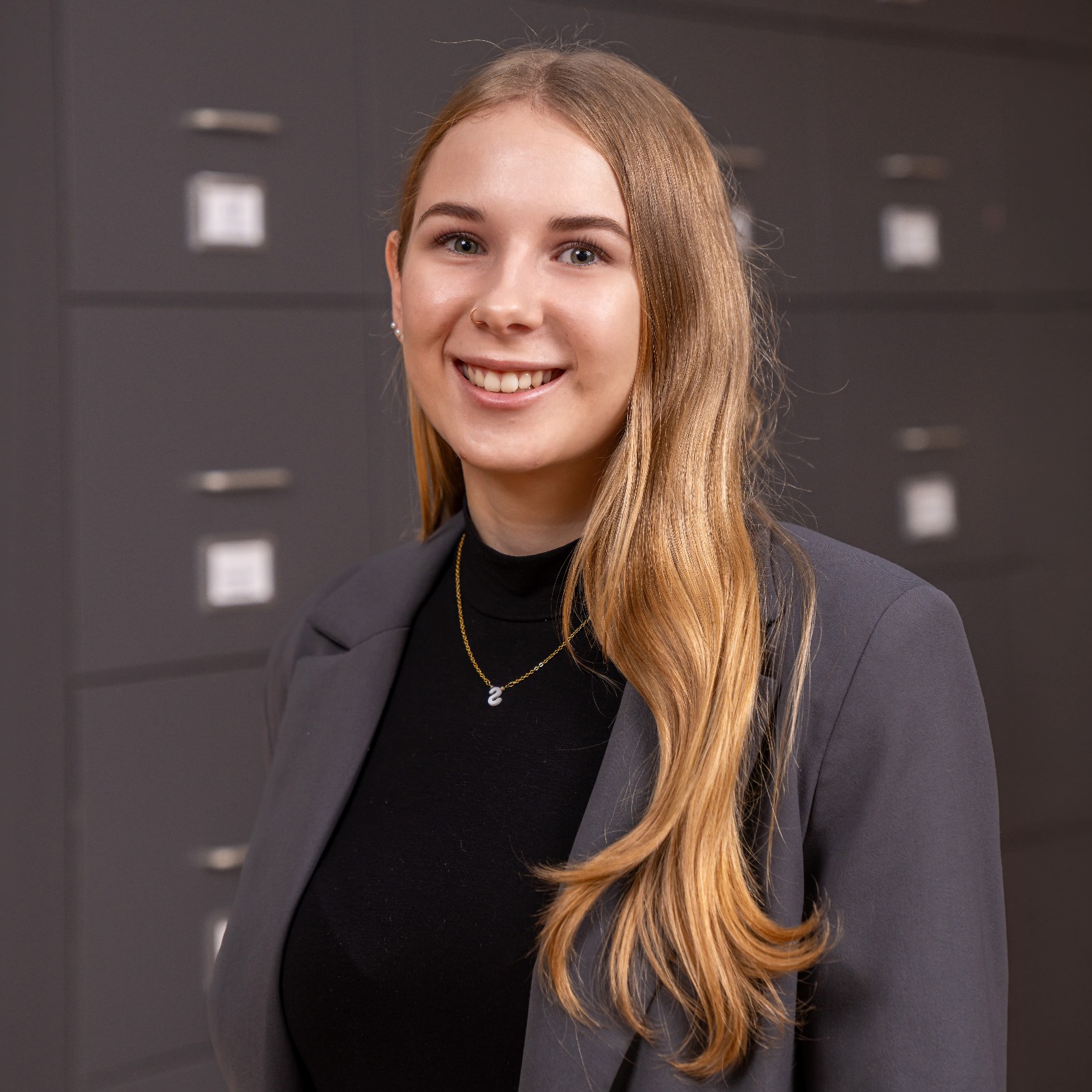 Portrait der Mitarbeiterin Selina Diestler der TU-Partner Haydn