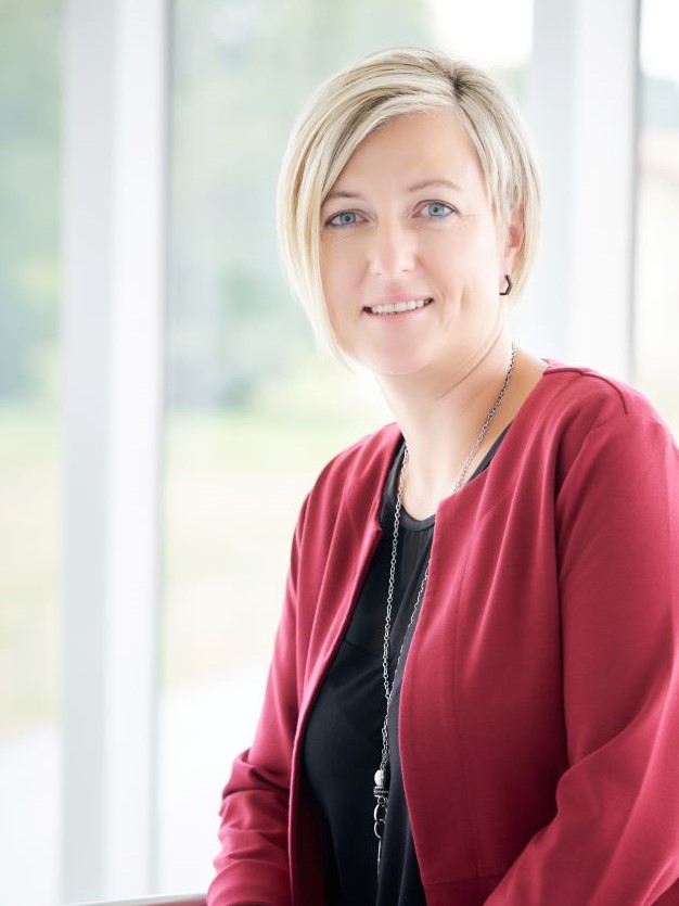 Portrait des Mitarbeiters Karin Stritzl der TU-Partner Oberwart